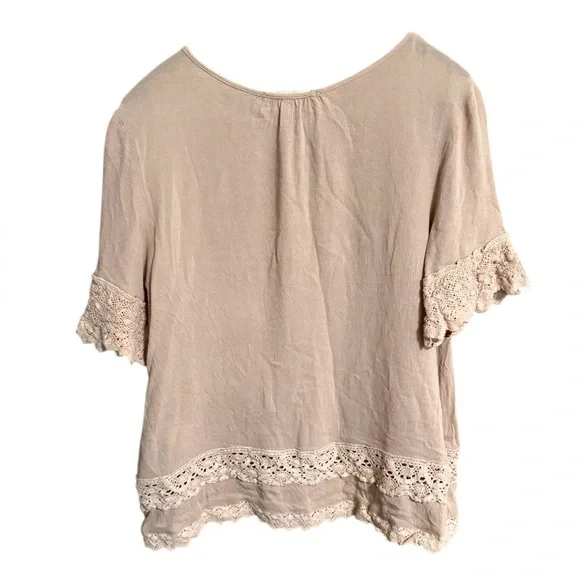 Listicle Mauve Boho Lace Trim Top - Picture 2 of 5